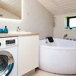 4 Star Holiday Home In Romo Дом отдыха *