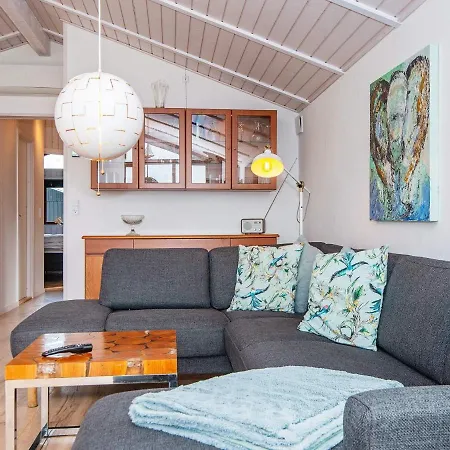 Holiday home 6 Person In R M Lakolk