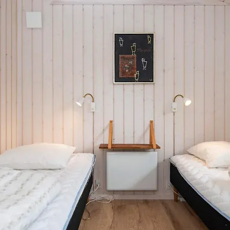 Holiday home 6 Person In R M Lakolk