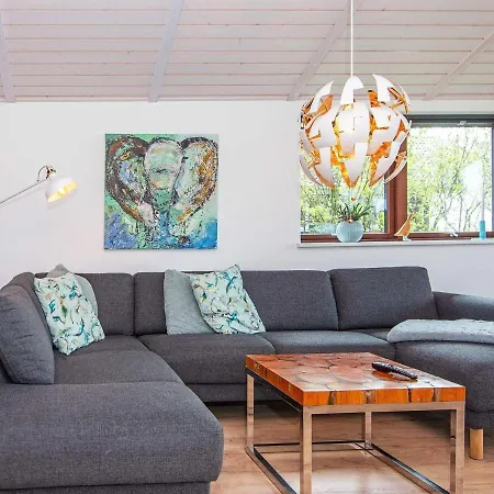 6 Person In R M Holiday home *